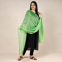 bandhani dupatta