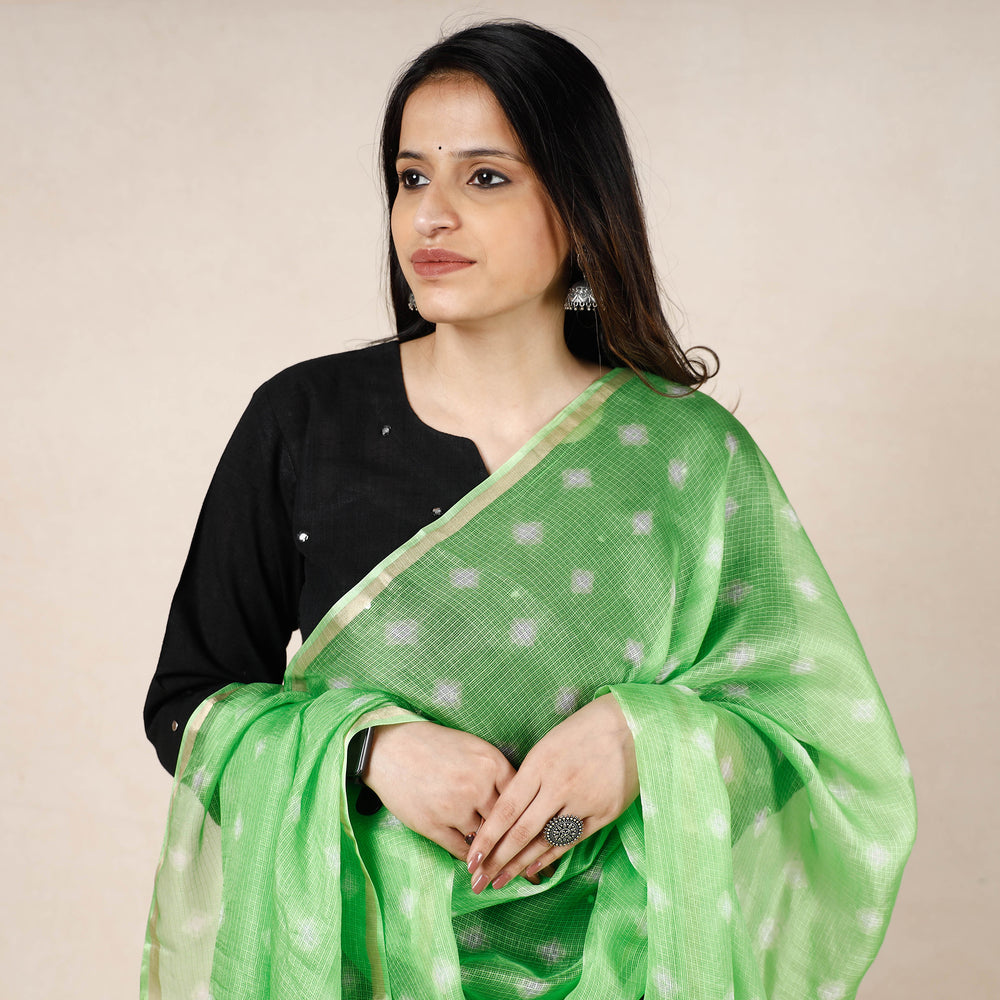 bandhani dupatta