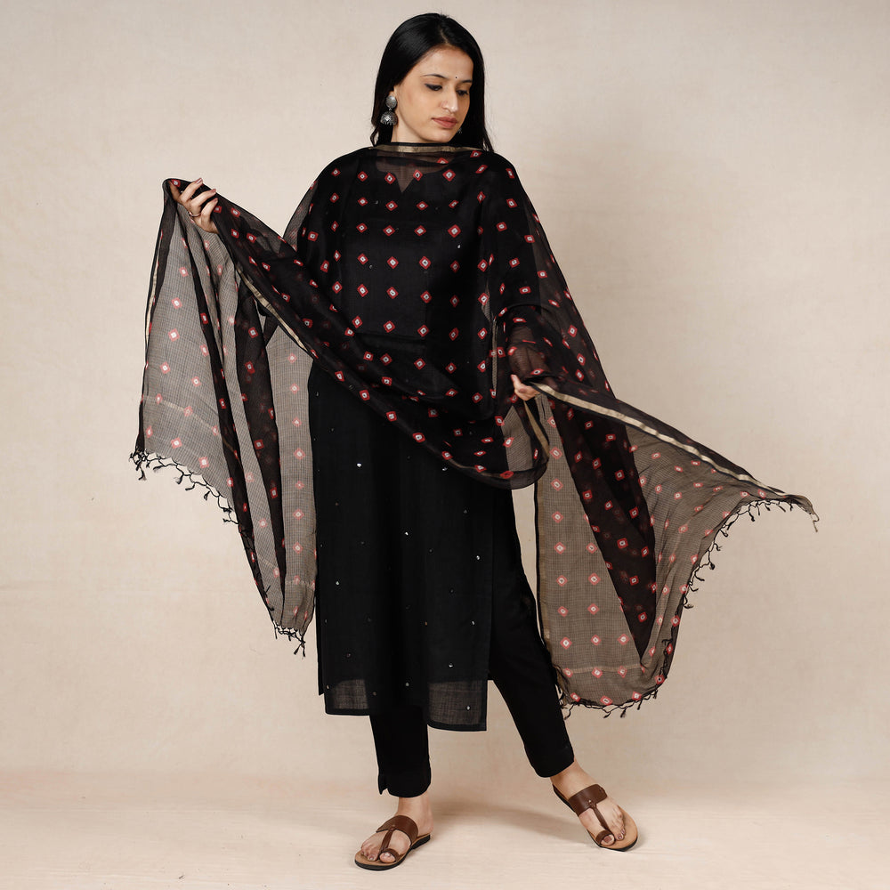 bandhani dupatta