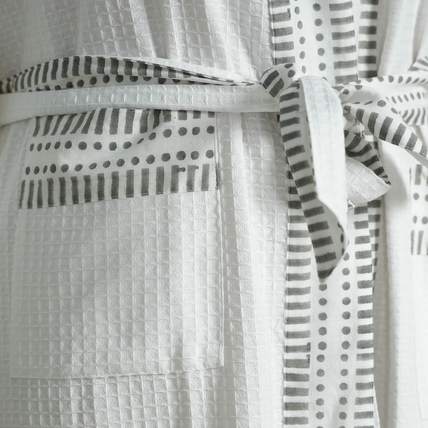 Sanganeri Block Printed Waffle Weave Handwoven Bath Robe