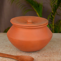 Handcrafted Earthenware Clay Handi / Pot with Lid for Cooking / Serving  ( Brown , 2 Litre)