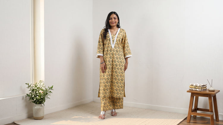 Pure Cotton Women Kurta Sets in Floral Sanganeri Prints