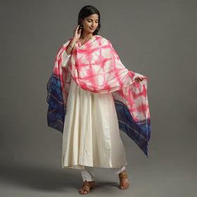Buy Shibori Tie-Dye Handloom Chanderi Silk Dupatta with Zari Border 76 Online at iTokri.com