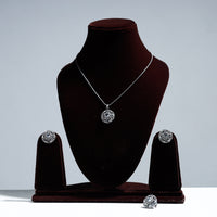 Antique Silver Finish Oxidised Brass Base Stone Work Necklace Set with Ring