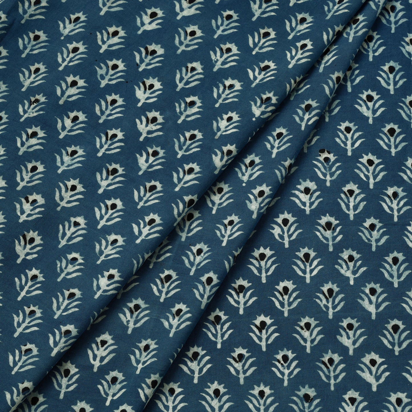 akola fabric