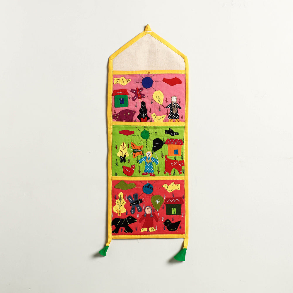 applique wall hanging 