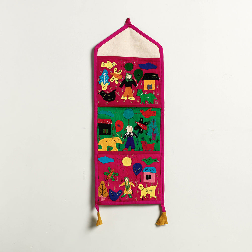 applique wall hanging