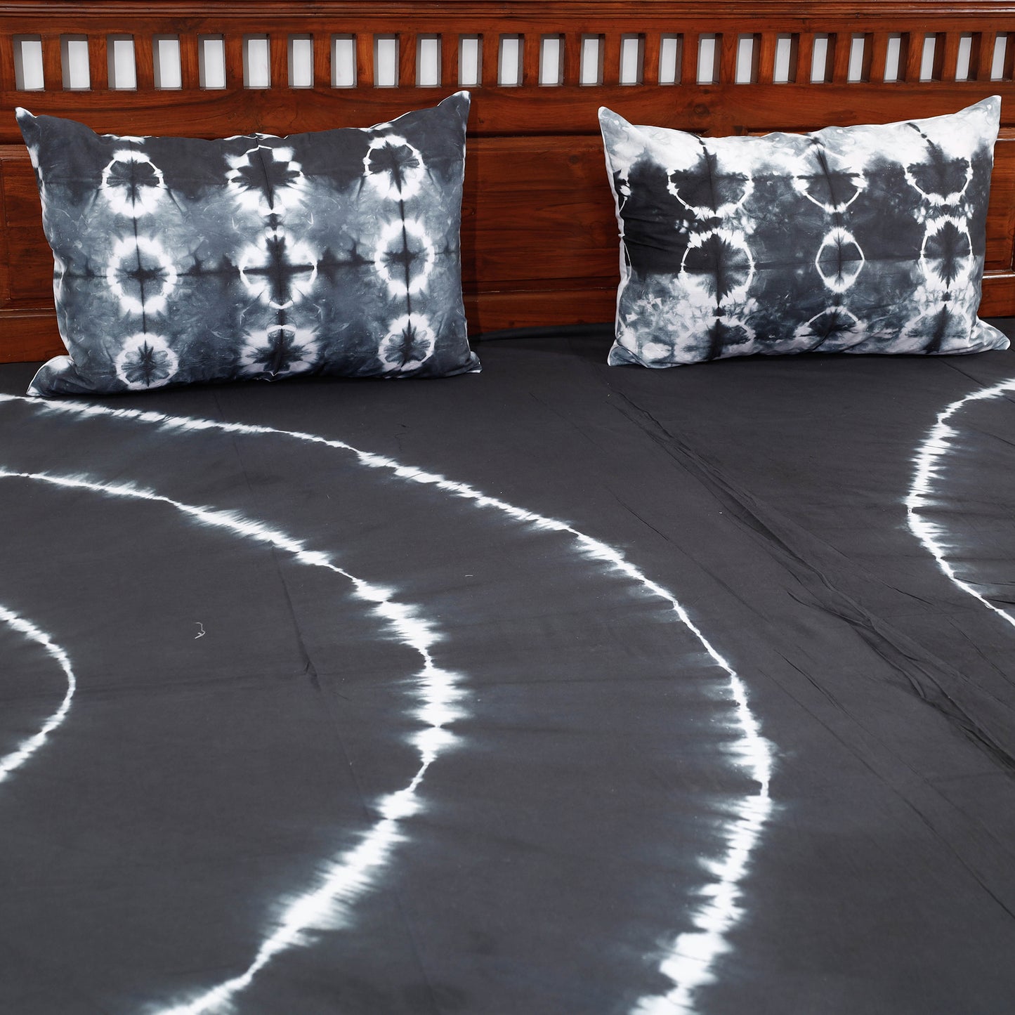 shibori double bed cover set