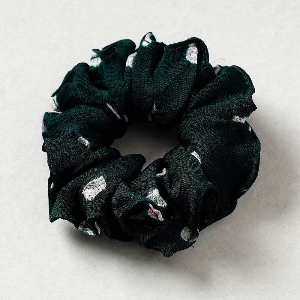 Rubber Band Scrunchie