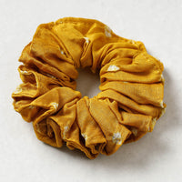 Rubber Band Scrunchie