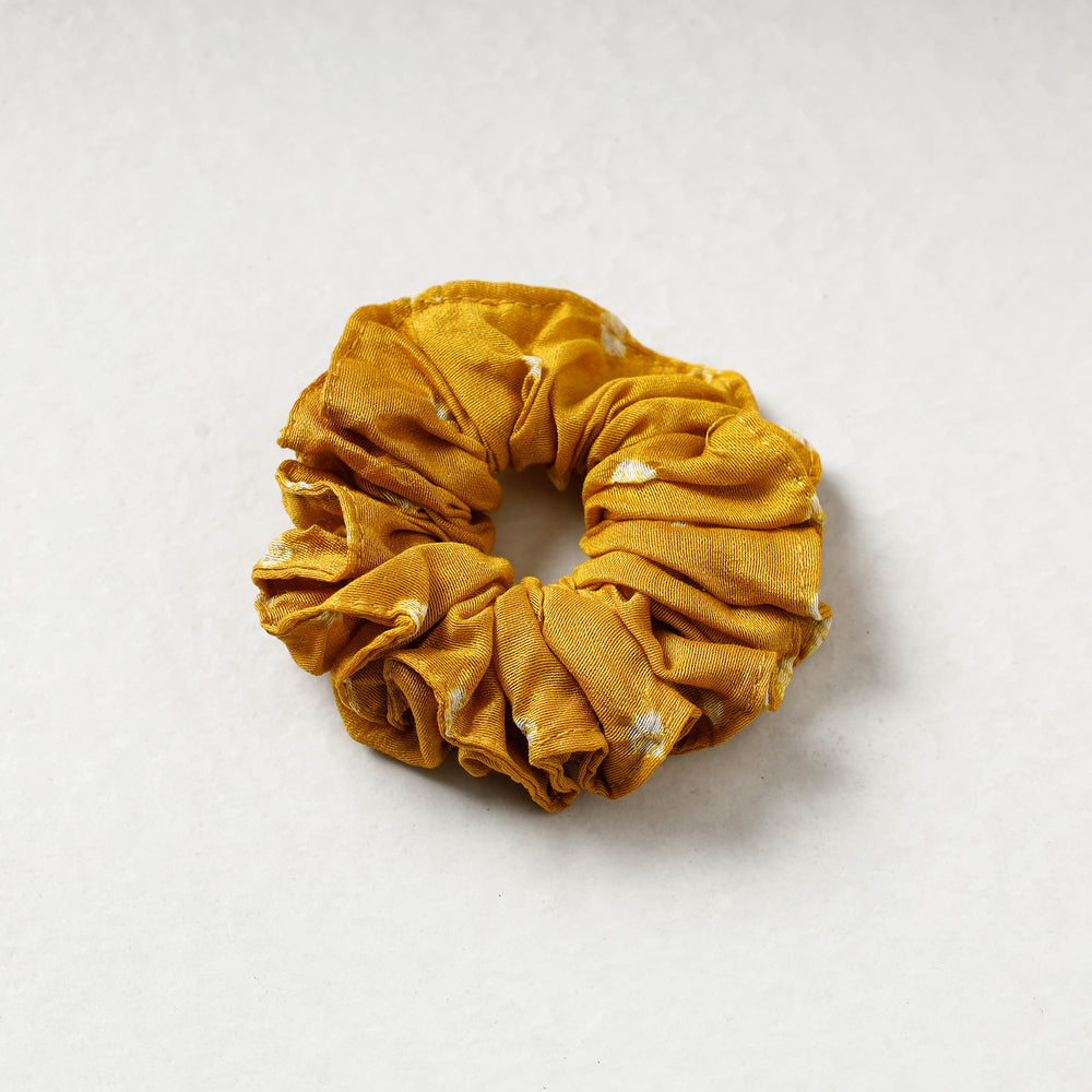 Rubber Band Scrunchie