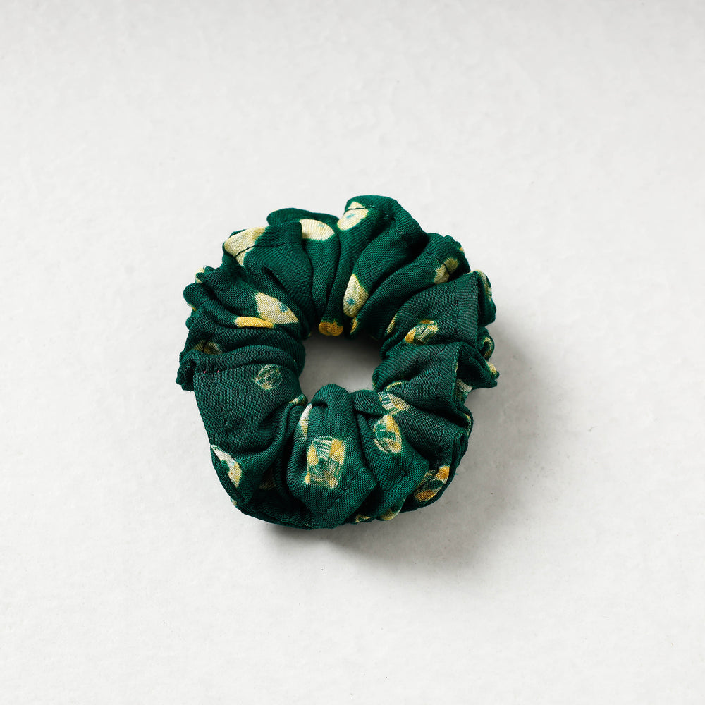 Rubber Band Scrunchie