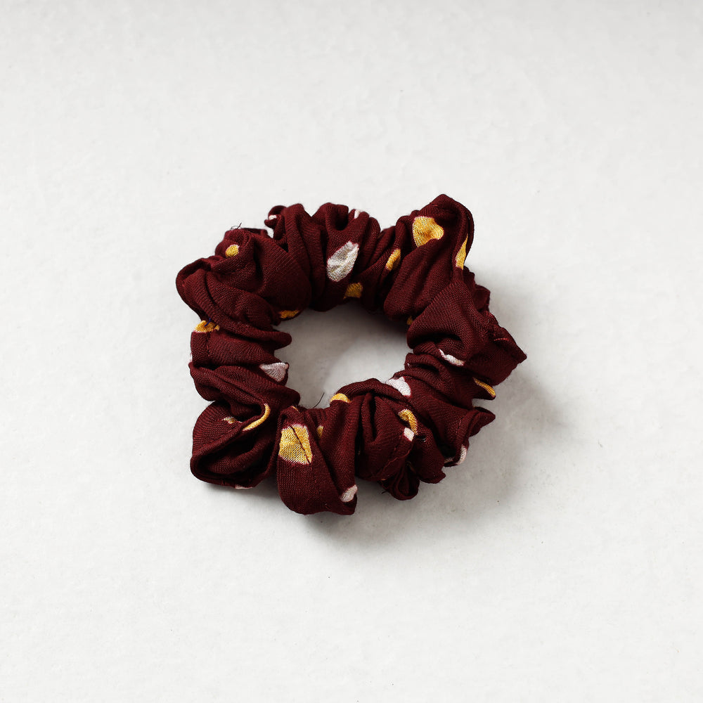 Rubber Band Scrunchie