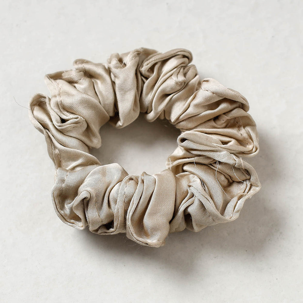 Rubber Band Scrunchie