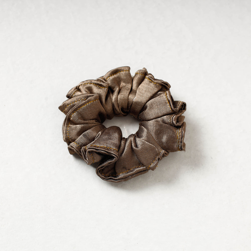 Rubber Band Scrunchie