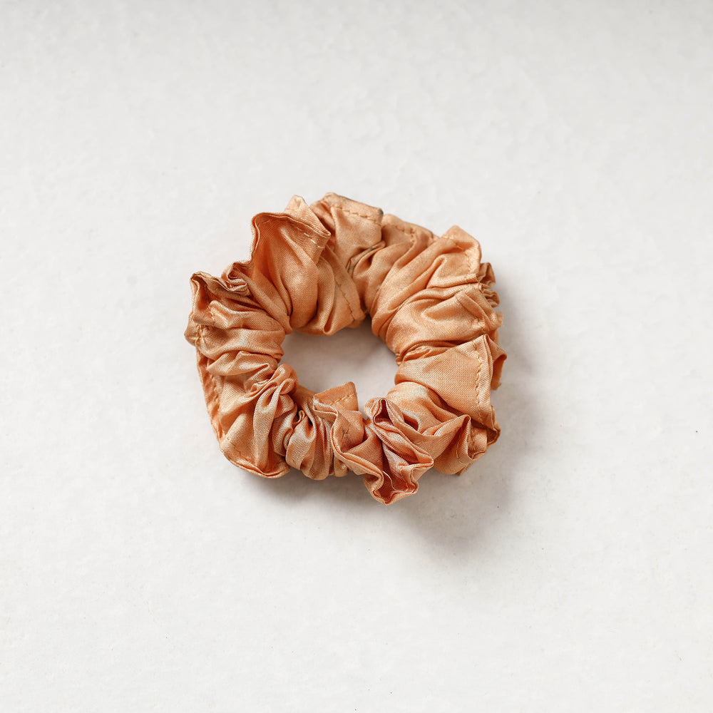 Rubber Band Scrunchie