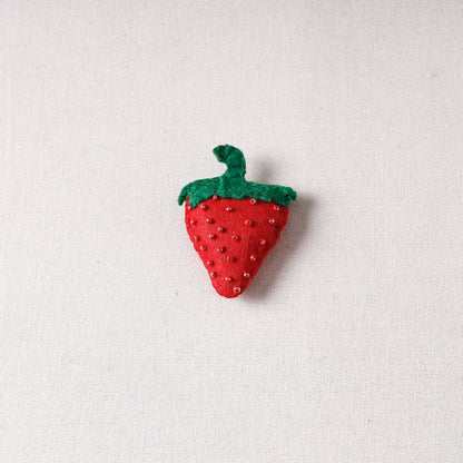 Strawberry - Handmade Felt Magnet