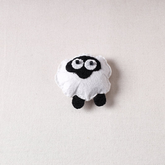 Sheep - Handmade Felt Magnet