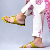 kolhapuri leather slippers