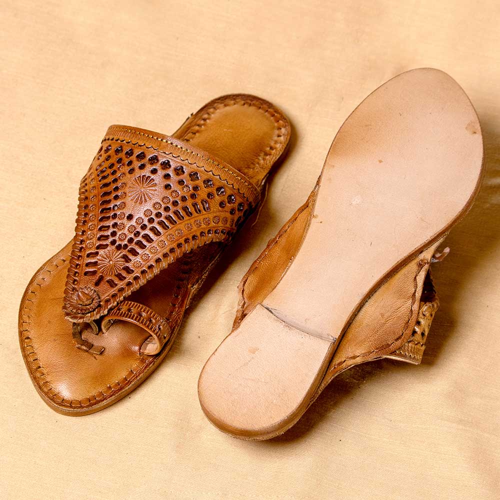 kolhapuri leather slippers