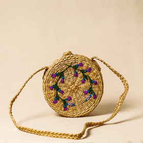 Buy Handcrafted Natural Water Reed Embroidered Sling Bag Online at iTokri.com 