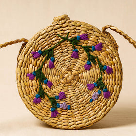 Buy Handcrafted Natural Water Reed Embroidered Sling Bag Online at iTokri.com 