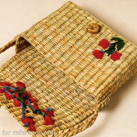 Buy Handcrafted Natural Water Reed Embroidered Sling Bag Online at iTokri.com 