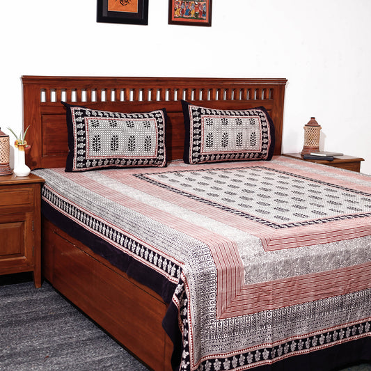 Multicolor - Bagh Block Printed Cotton Double Bed Cover with Pillow Covers (113 x 93 in)