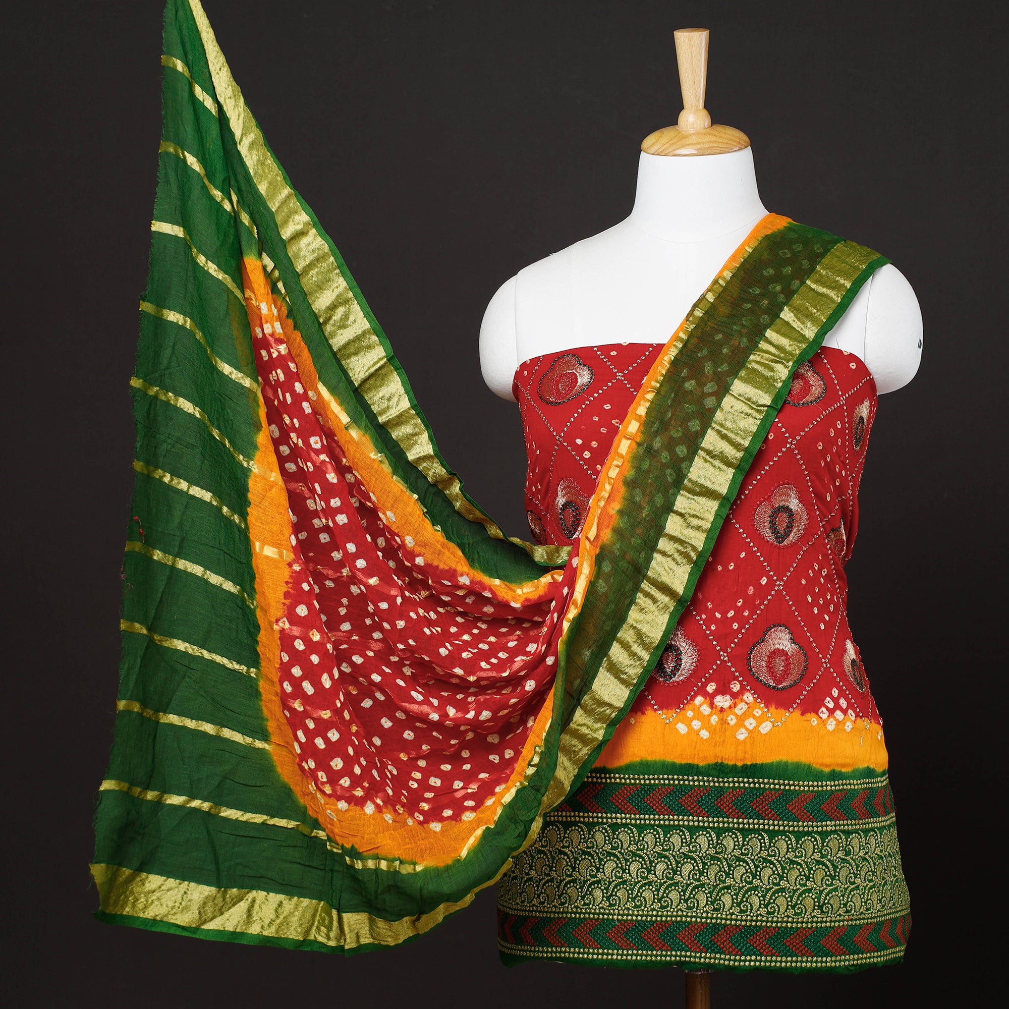 Printed 40-42 Bandhani Dress Material at Rs 390/piece in Jetpur Navagadh |  ID: 2850157472888