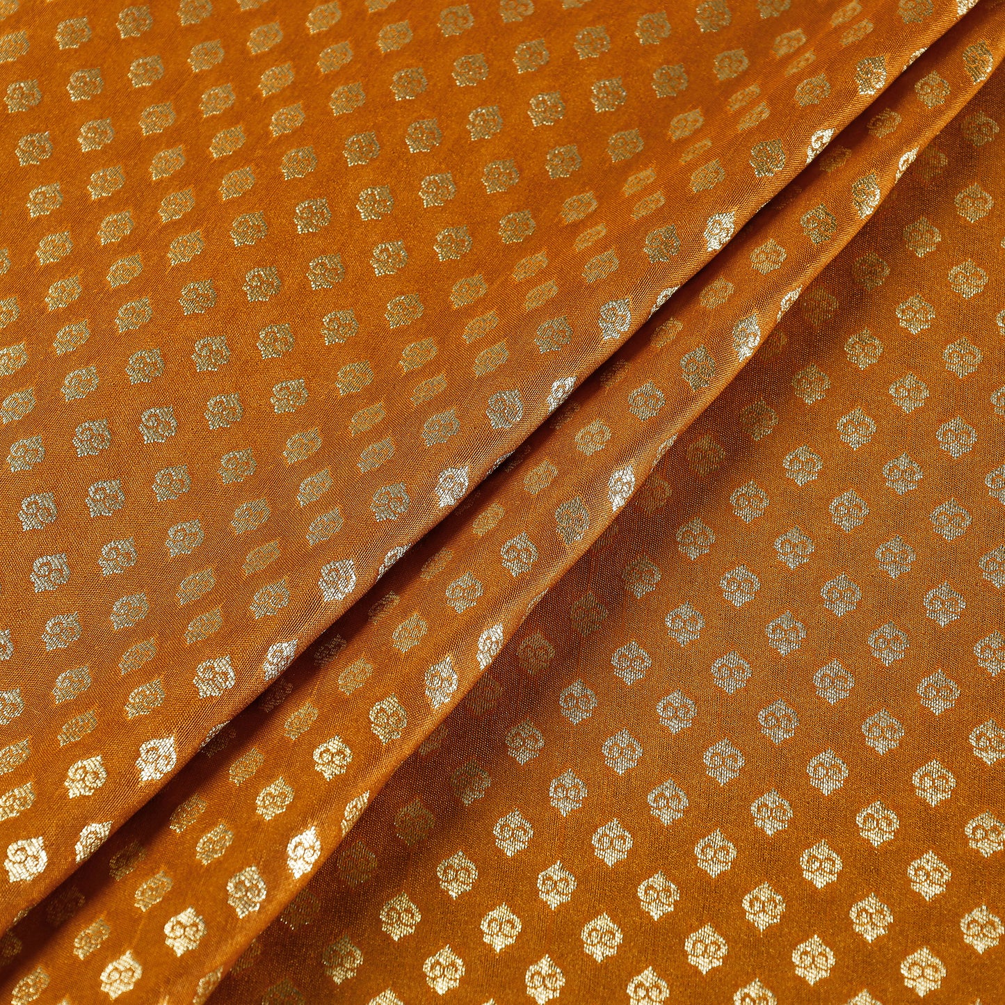 banarasi fabric