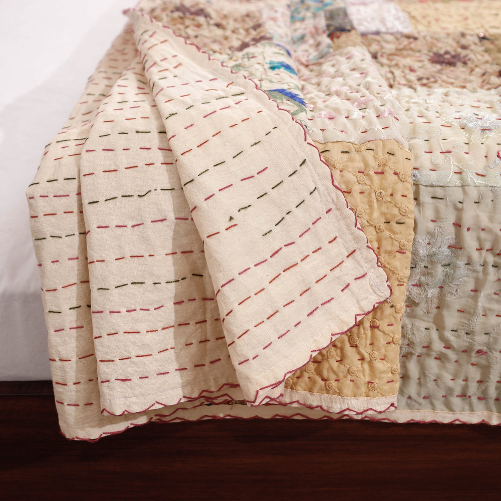 khambadiya quilt / blanket