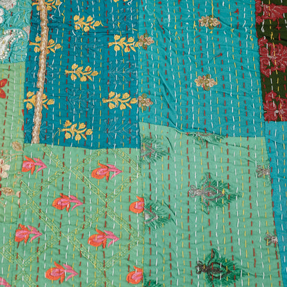 khambadiya quilt / blanket