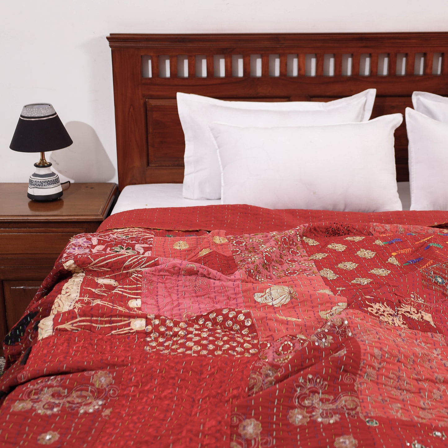 Khambadiya Tagai Patchwork Cotton Quilt / Gudri / Blanket (108 x 90 in)