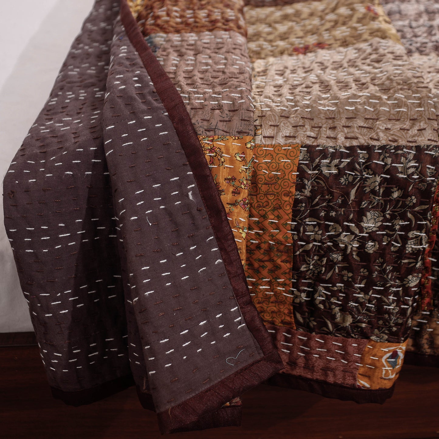 Khambadiya Tagai Patchwork Silk Cotton Quilt / Gudri / Blanket (108 x 90 in)