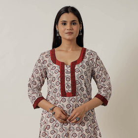 Beige Block Print Mul Cotton Straight Bagh Kurta For Women