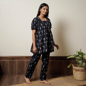 Black - Pochampally Ikat Cotton Top & Pyjama Night Suit Set 18