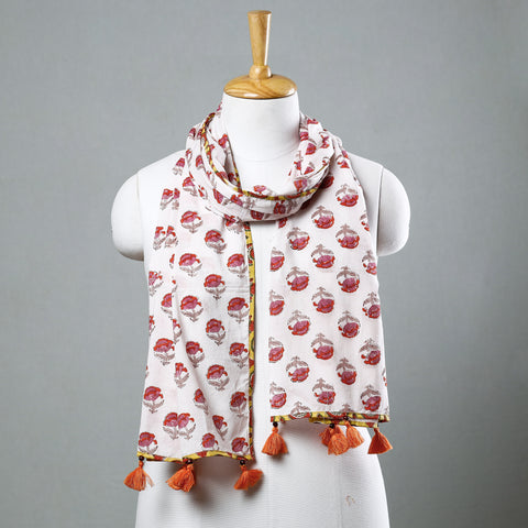 Buy Sanganeri Block Printed Cotton Stole with Tassels Online at iTokri.com