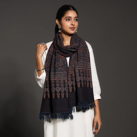 Stoles for all seasons: lightweight options spring