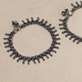 Buy Antique Finish Oxidised German Silver Payal (pair) Online at iTokri.com