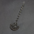 Buy Antique Finish Oxidised White Metal Maang Tikka 16 Online at iTokri.com