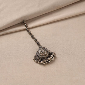 Antique finish oxidised white metal maang tikka 68