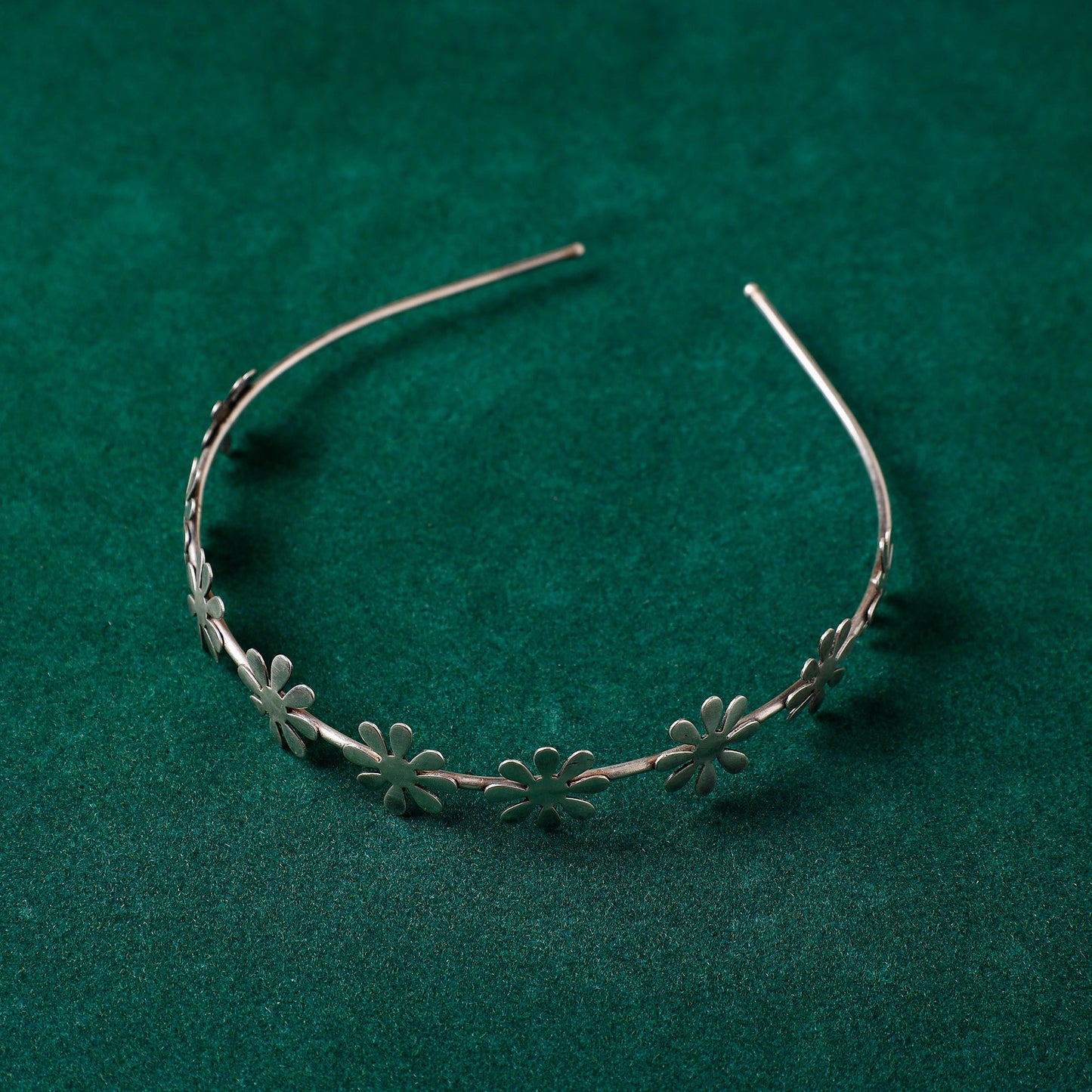  Antique Silver Finish Oxidised Brass Base Hair Band 