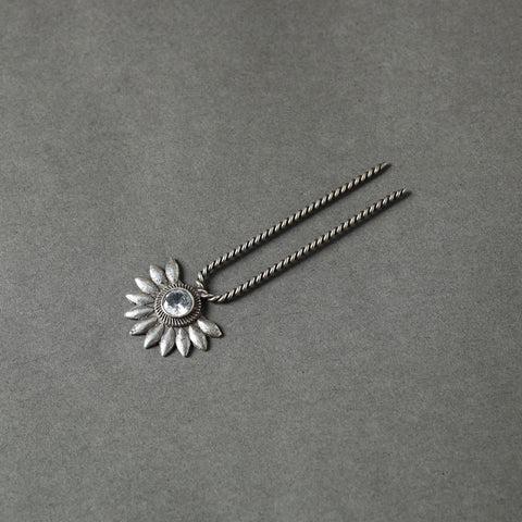  Antique Silver Finish Oxidised Brass Base Stone Work Juda Pin 