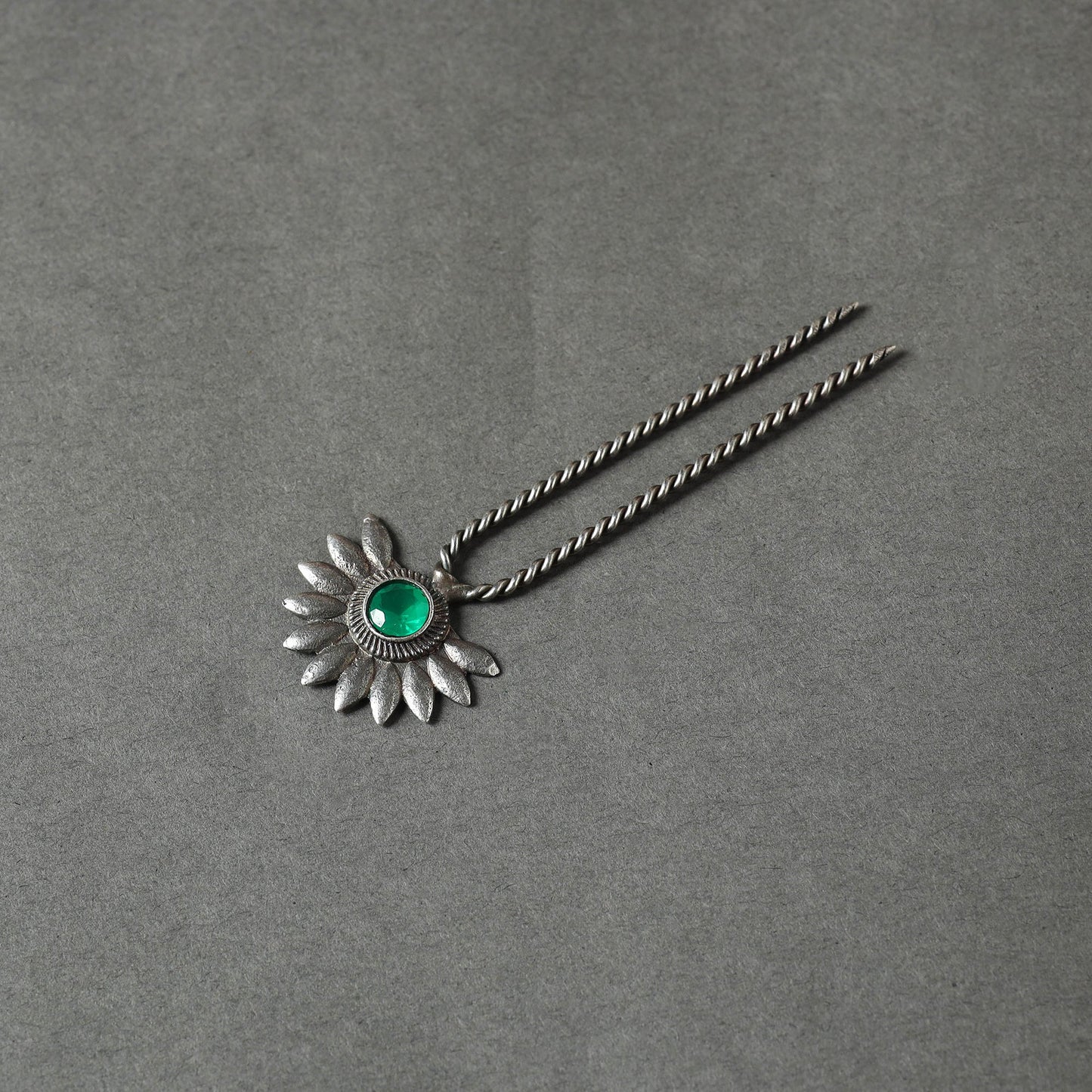  Antique Silver Finish Oxidised Brass Base Stone Work Juda Pin 