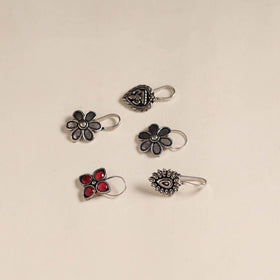 Antique silver finish oxidised stone work nosepin (set