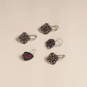 Antique silver finish oxidised stone work nosepin (set