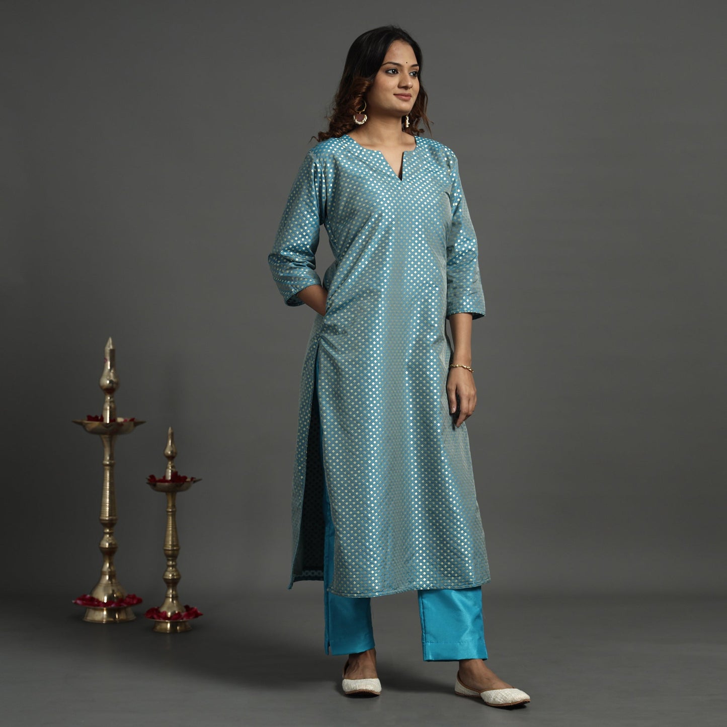 Buy Elegant Banarasi Brocade Silk Kurta with Pant Set Online at iTokri.com