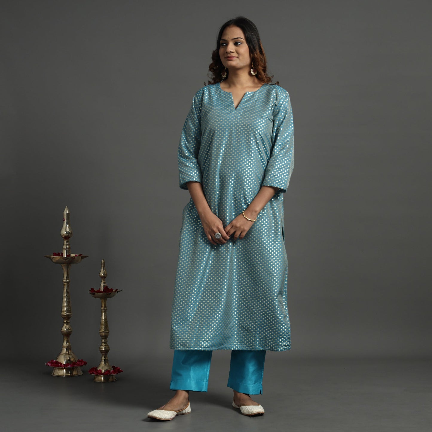 Buy Elegant Banarasi Brocade Silk Kurta with Pant Set Online at iTokri.com