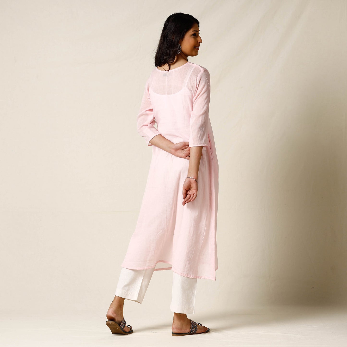  Mulmalai Cotton Plain Dyed Straight Long Kurta 28 