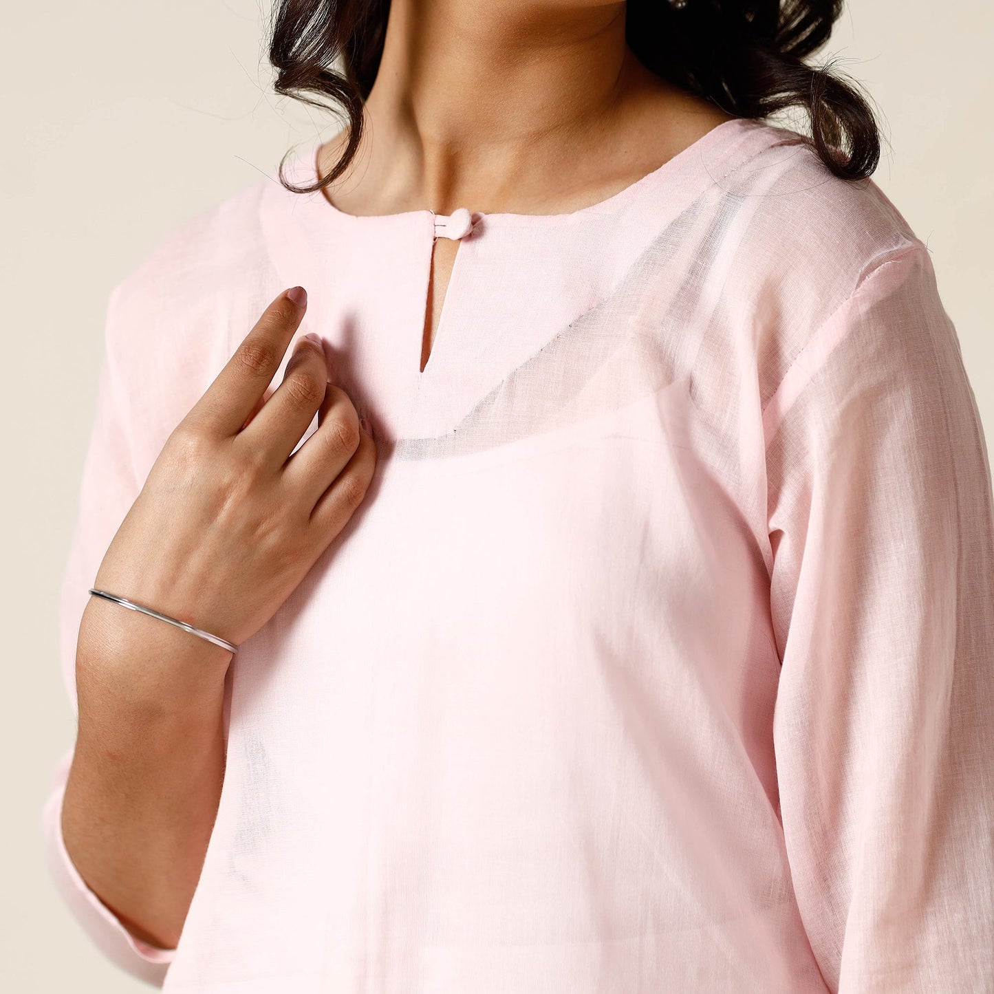  Mulmalai Cotton Plain Dyed Straight Long Kurta 28 